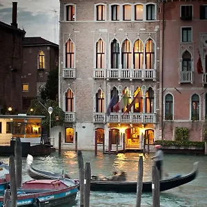 Pesaro Palace Venedik